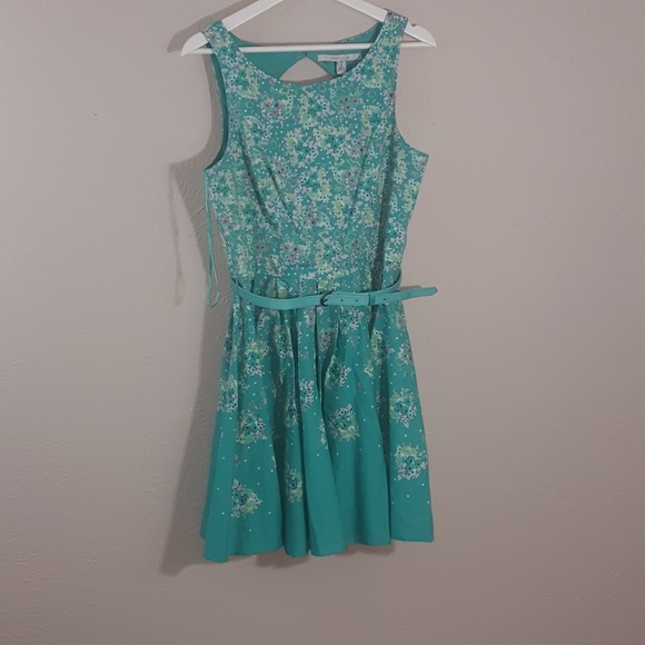 LC Lauren Conrad Dresses & Skirts - LC Lauren Conrad Floral Dress with Belt Size 10